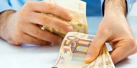 Offer Image for «Τζογαδόρος» Λογιστής έπαιζε τα εκατομμύρια των πελατών του!